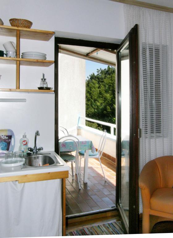 Apartments Ljuba I Mare マリンスカ 部屋 写真
